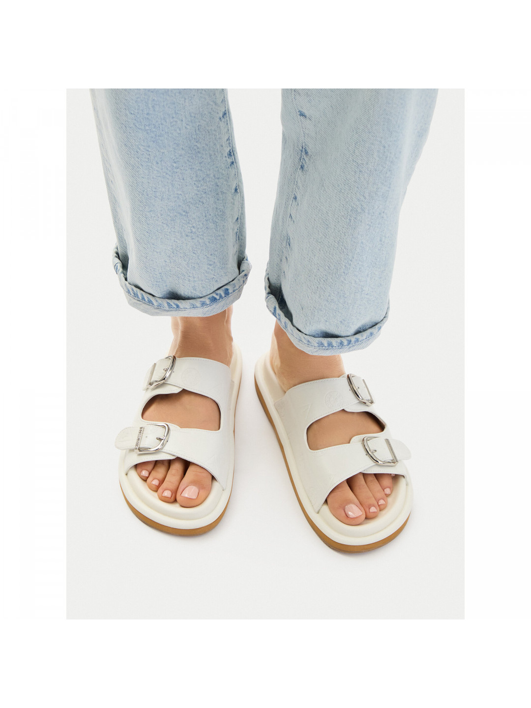 Nazouváky Guess Jeans EO-R26SS03458 Bílá
